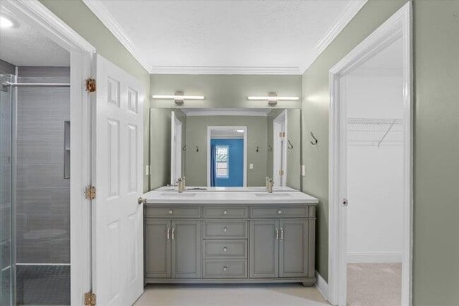 Building Photo - 175 Creekview Cir