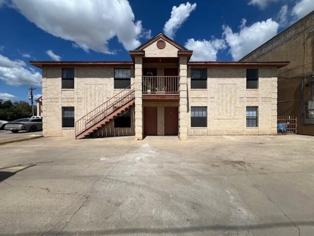 Primary Photo - 1502 E San Pedro St