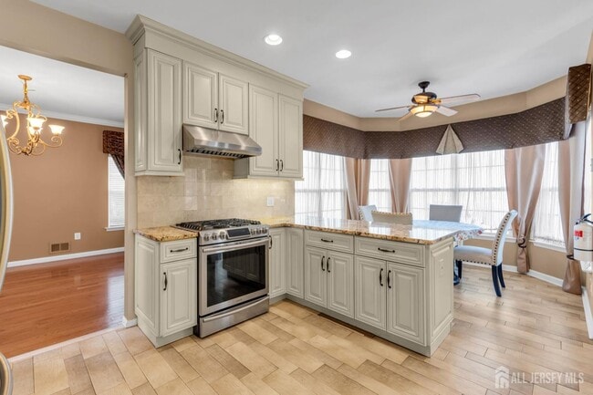 Building Photo - 1 Johnson St