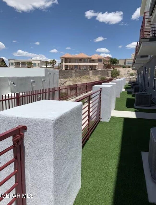 Building Photo - 5545 Buckley Dr