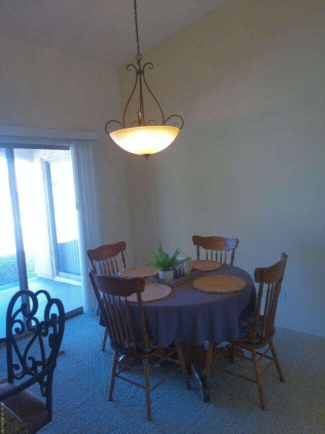 Building Photo - Winter Rental Available October-April 2027