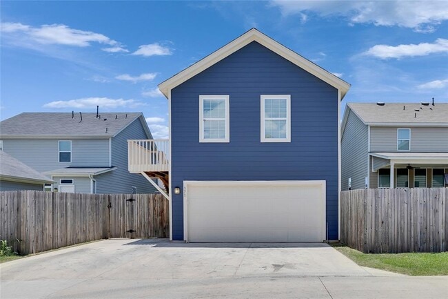 Primary Photo - 371 Ferrule Dr