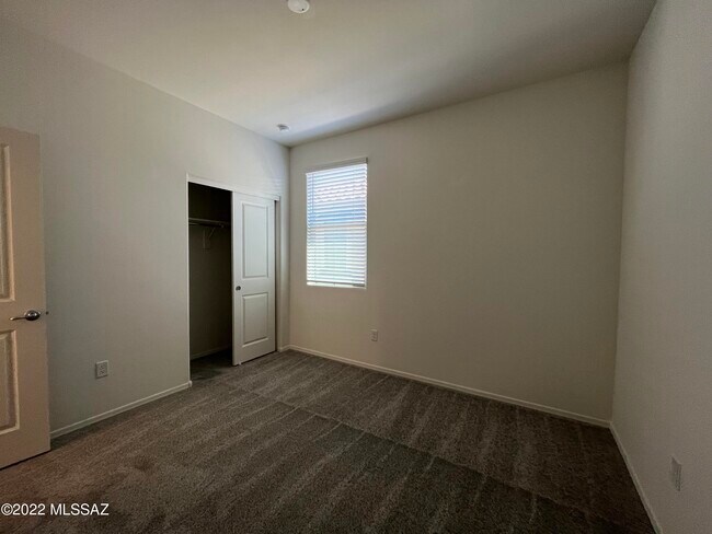 Building Photo - 7846 S New Strike Way