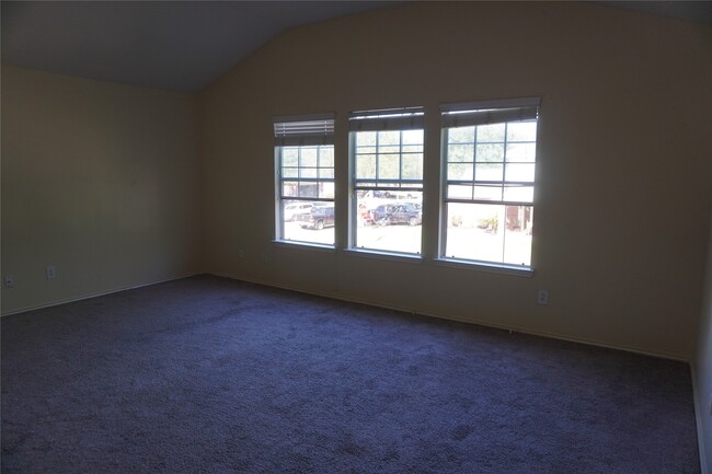 Building Photo - 4727 Live Meadow Ln