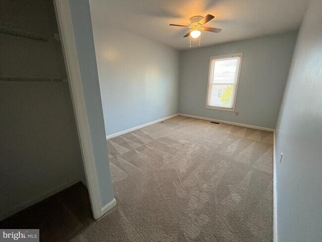 Building Photo - 10606 Greta Lynn Ct