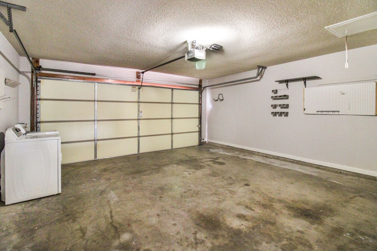 Building Photo - 3008 Gull Ave
