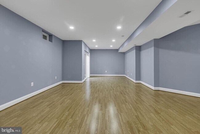 Building Photo - 40560 Aldie Springs Dr