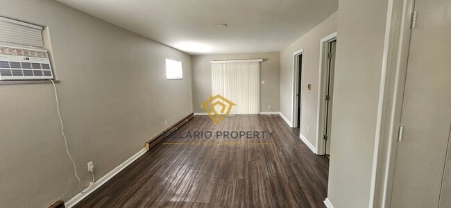 Building Photo - Renovated 1 Bedroom at Campbell Apartments Near Downtown Available Now!