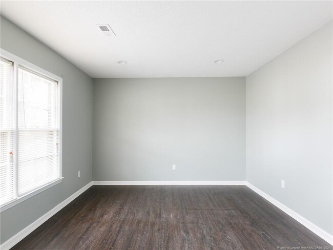 Building Photo - 608 Missenburg Ct