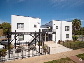 Building Photo - 4201 W North A St