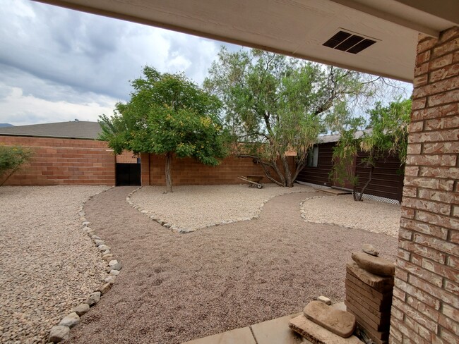 Building Photo - 846 San Juan Dr