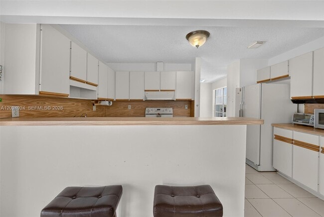 Building Photo - 13440 SW 28th St