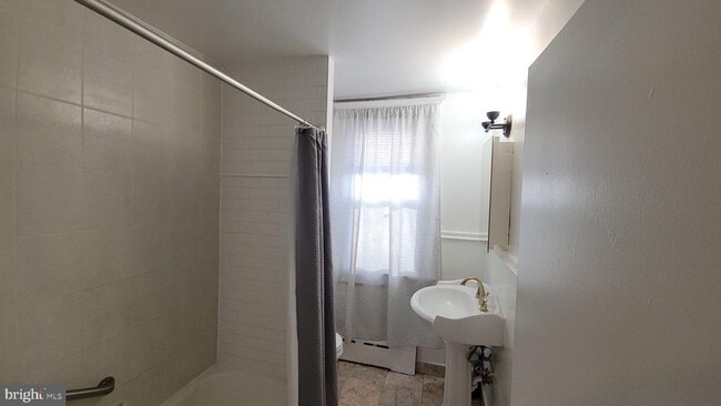 Building Photo - 1806 Garrett Rd