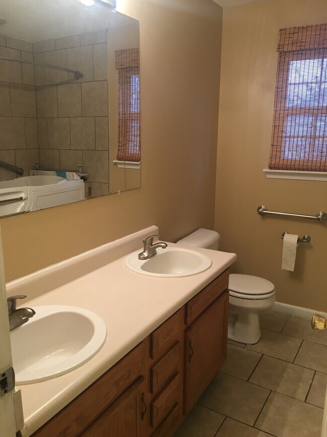 Building Photo - Just In Time For Christmas!