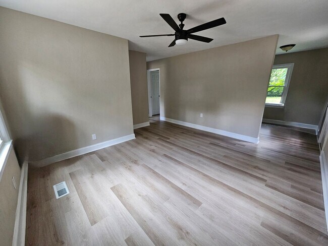 Building Photo - 85 Morningside Dr