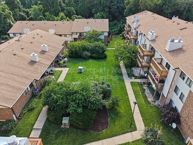 Building Photo - 1536 Springlet Ct