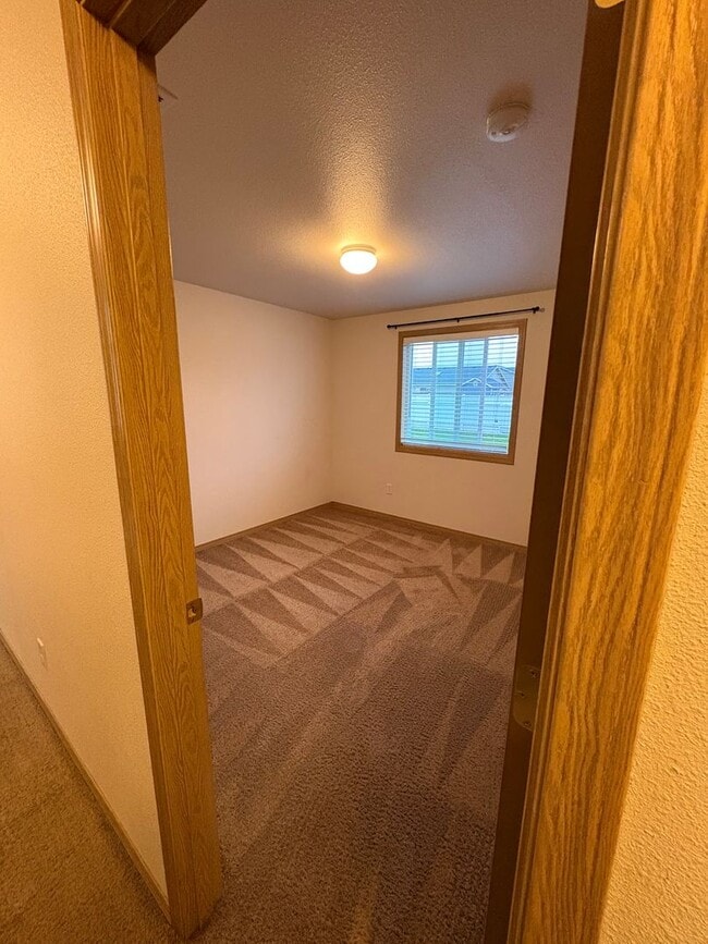 Building Photo - Home for Rent in Quincy