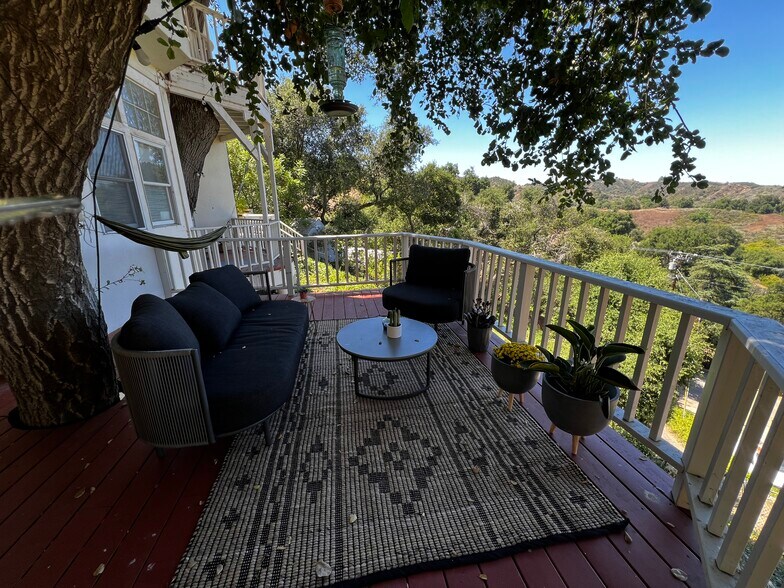 Building Photo - 21980 Alta Dr