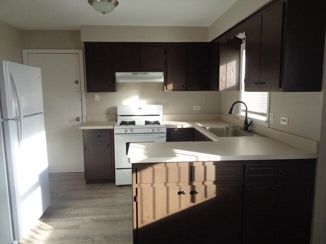 Building Photo - 8701 S 81st Ct