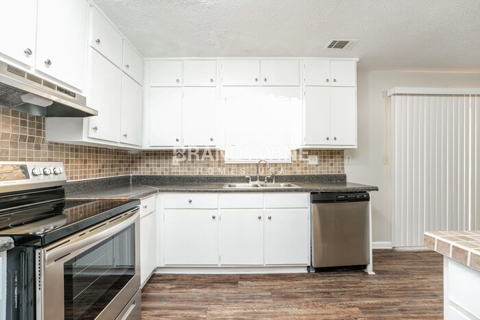 Building Photo - 1467 Muirfield Dr