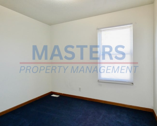 Building Photo - 2242 Kent St