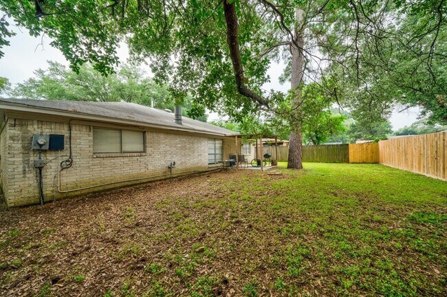 Building Photo - 29111 Atherstone St