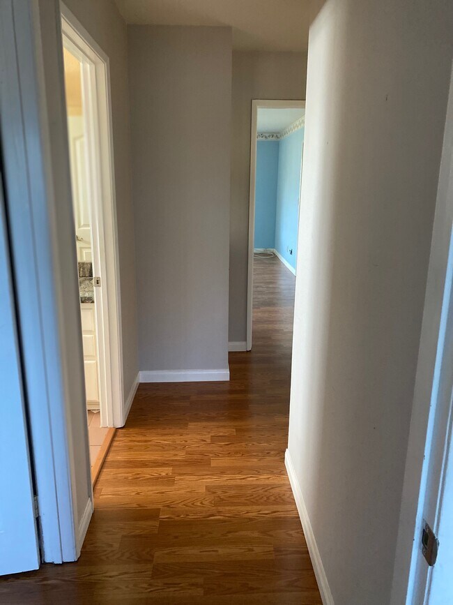 Building Photo - 20947 Hackney St