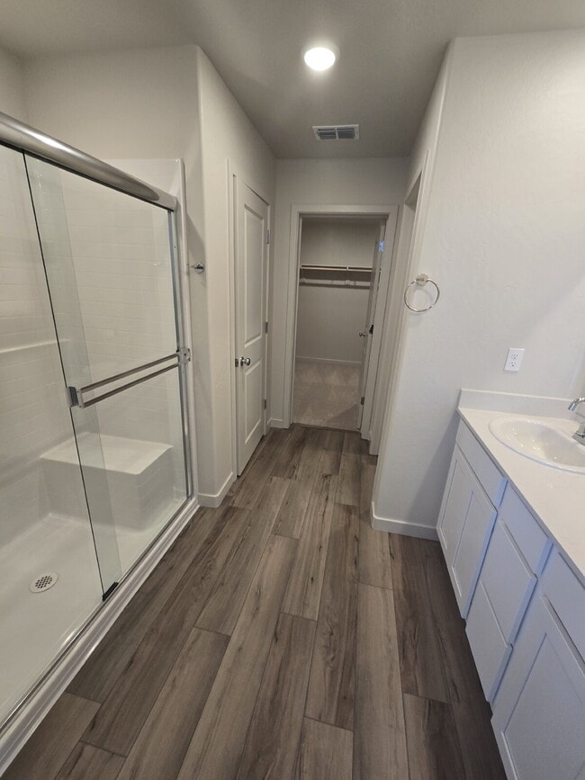 Building Photo - LIMITED TIME OFFER- RECEIVE $300 OFF YOUR ...