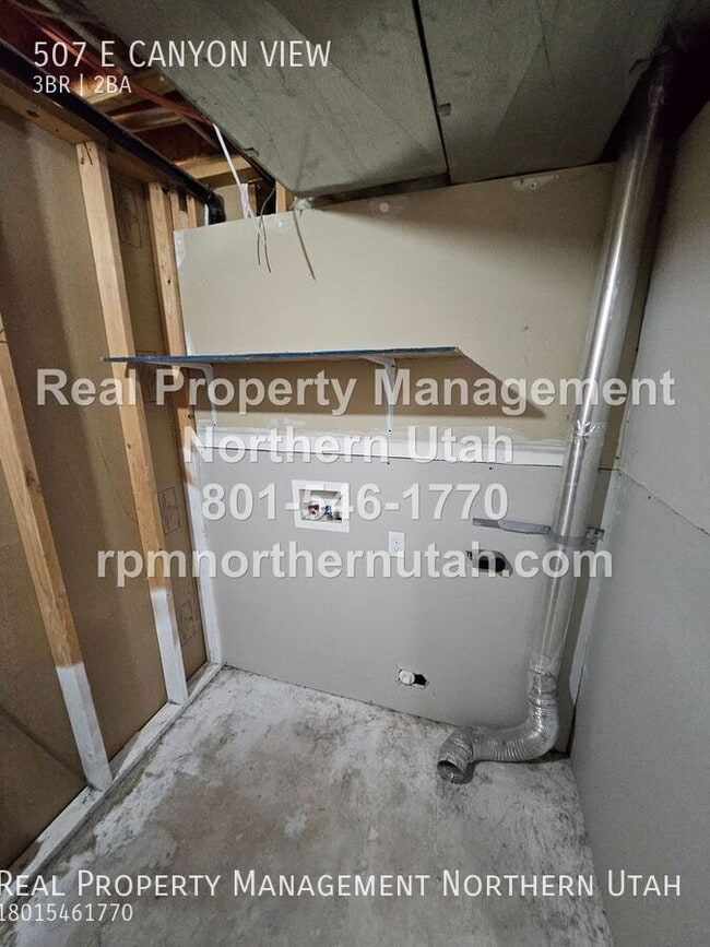 Building Photo - 507 Canyon View Dr