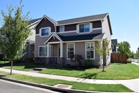 Building Photo - 14632 Catalpa Way