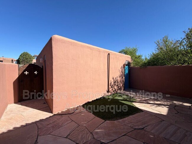 Building Photo - 2 Cochiti Trail
