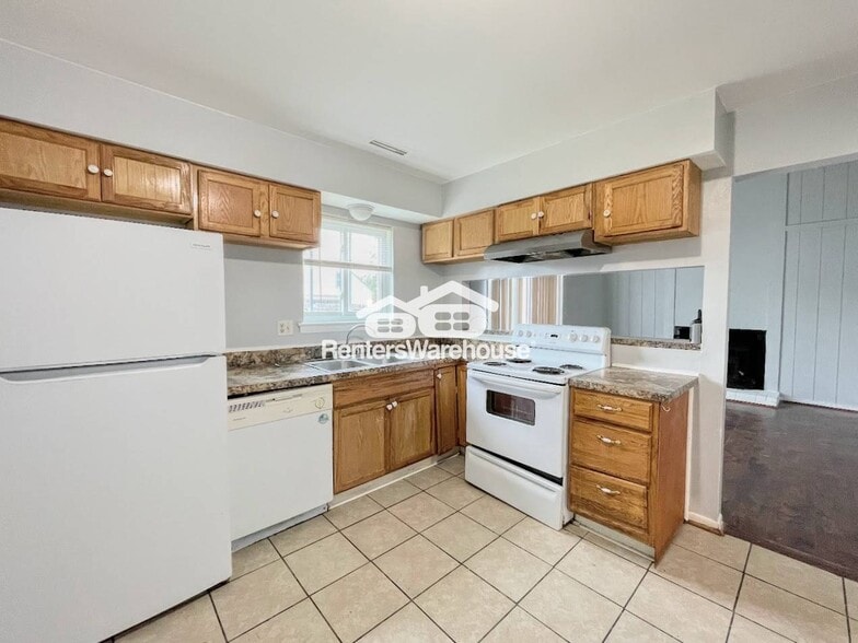 Building Photo - 5775 Albright Dr