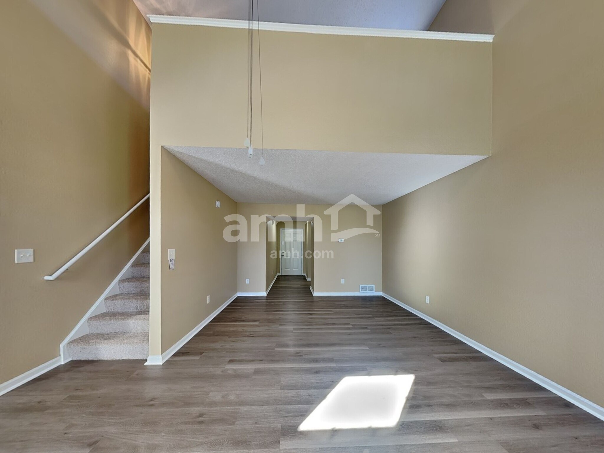 Building Photo - 1721 Blue Lake Dr