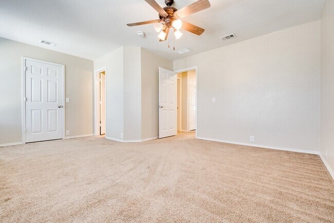 Building Photo - 4112 Macy Ln
