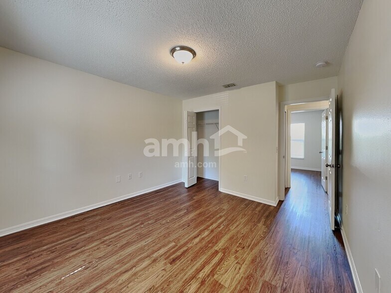 Building Photo - 4315 Stonefield Dr