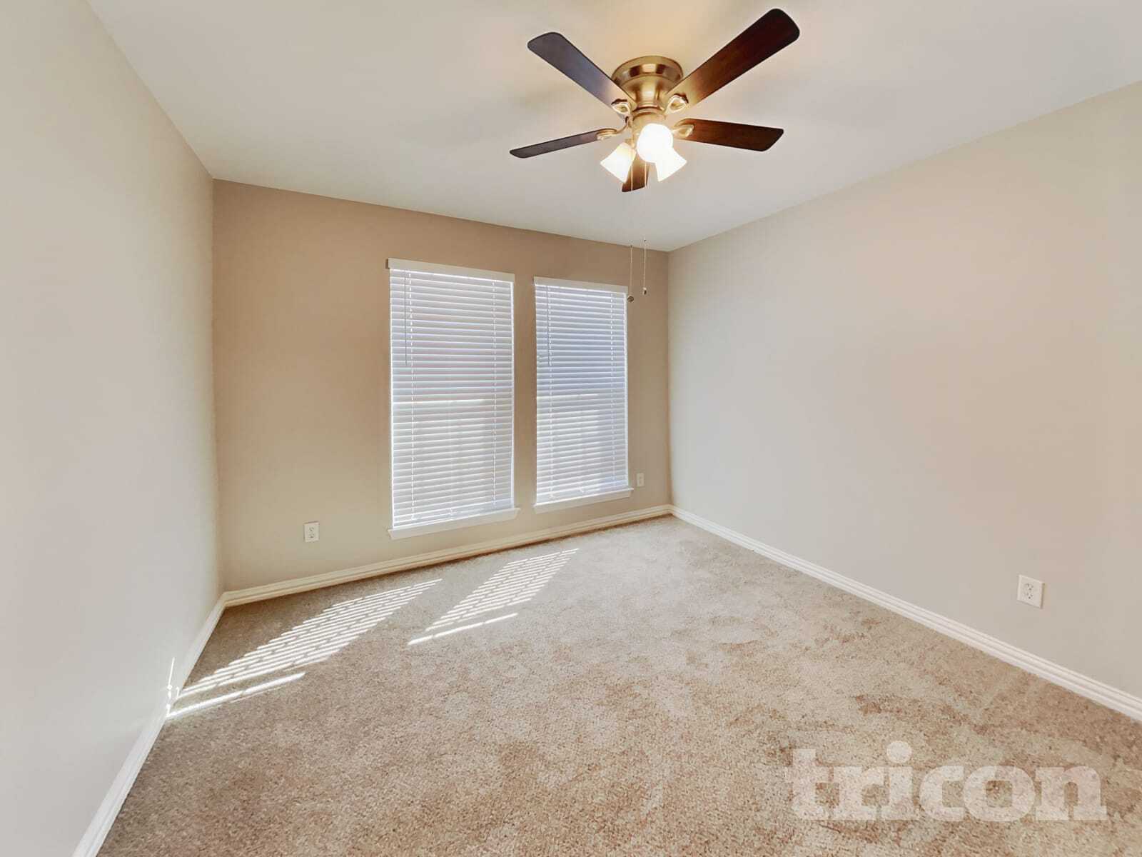 Building Photo - 2705 Lauren Way