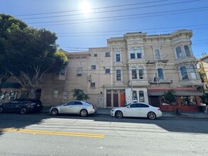 Building Photo - Linden - Laguna Apartments