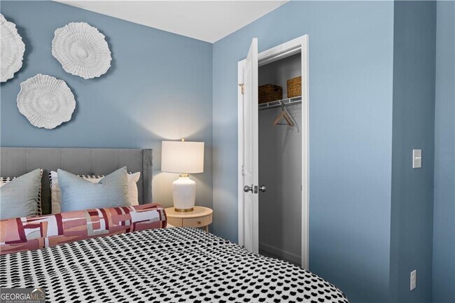 Building Photo - 2546 States Ave