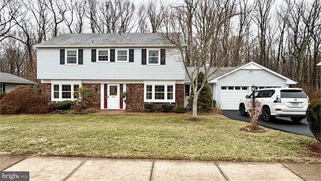 Building Photo - 4325 Majestic Ln