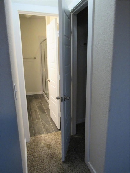 Building Photo - 102 Hidden Springs Dr