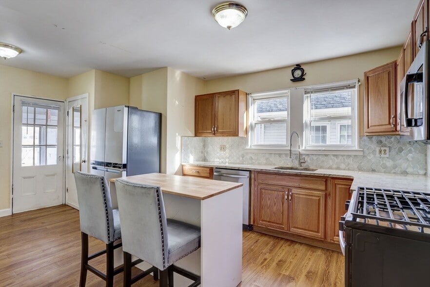 Building Photo - 95 Bailey Rd