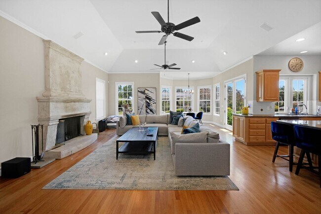 Building Photo - 3441 Torlano Pl