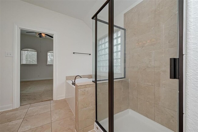 Building Photo - 71 N Rocky Point Cir