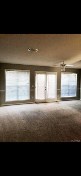 Building Photo - 124 N Springview Dr
