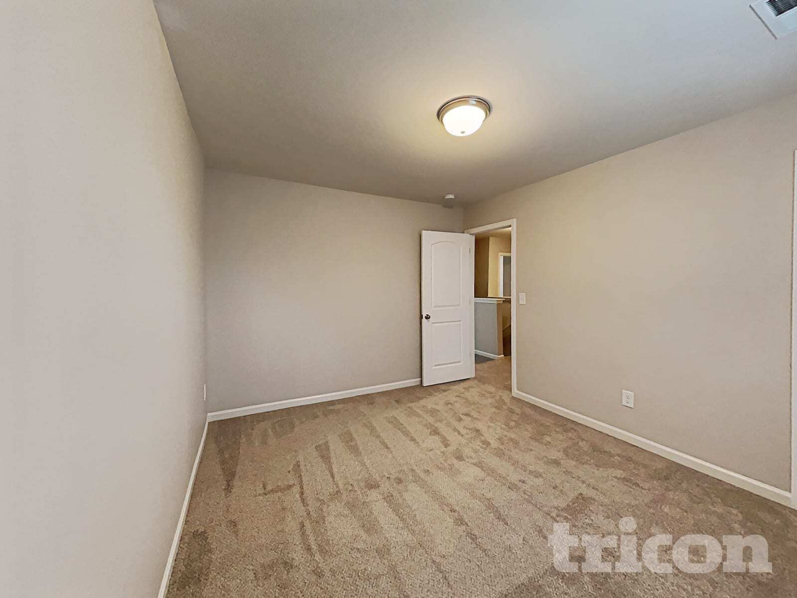 Building Photo - 135 Coddington Ln