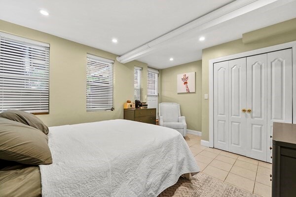 Building Photo - 13 Telegraph St