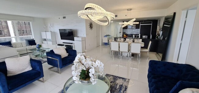 Building Photo - 50 Biscayne Blvd