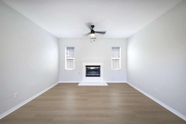 Building Photo - 5702 Segovia Way