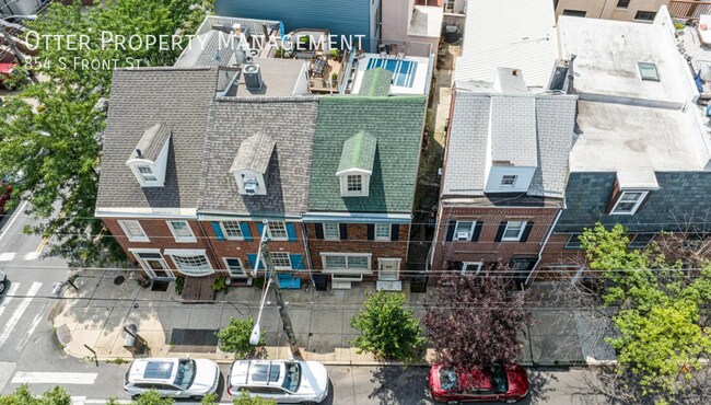 Building Photo - 854 S Front St