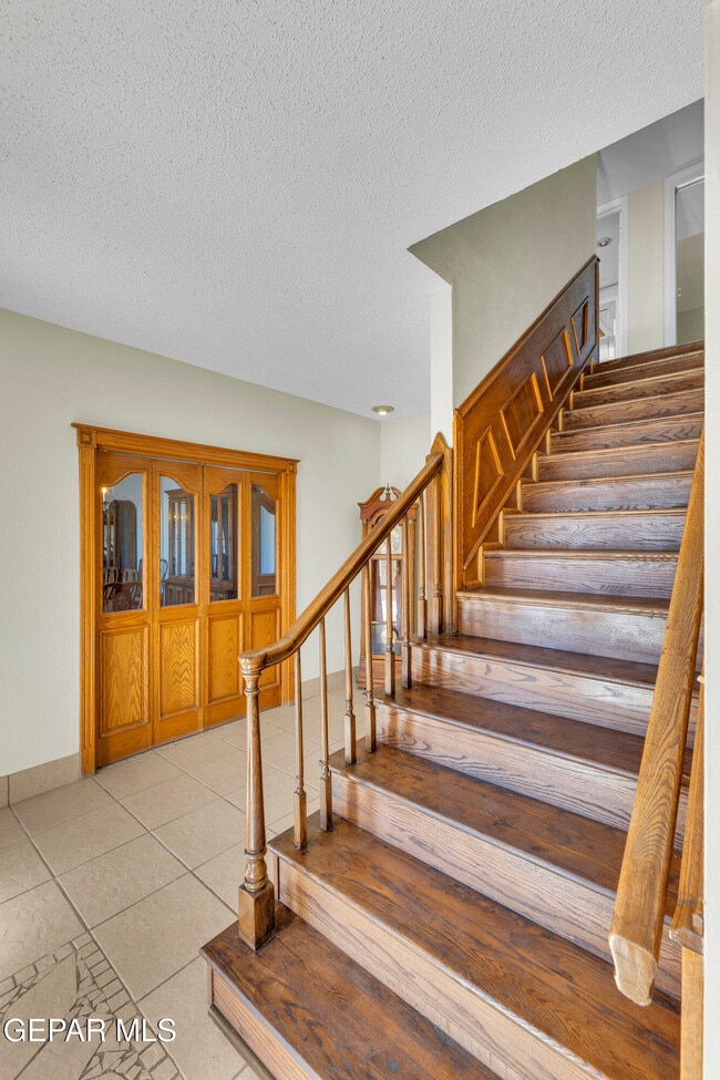 Building Photo - 2153 Trawood Dr